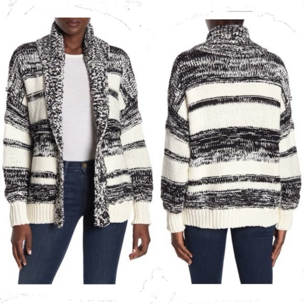 🤍 360 Sweater 🖤Black and White Women's Sweater